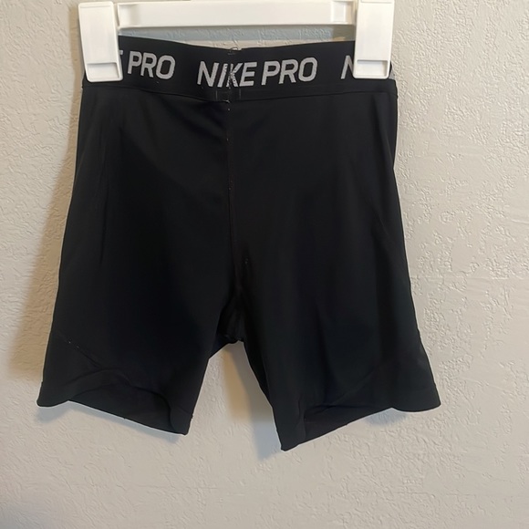 nike pros - Picture 2 of 2